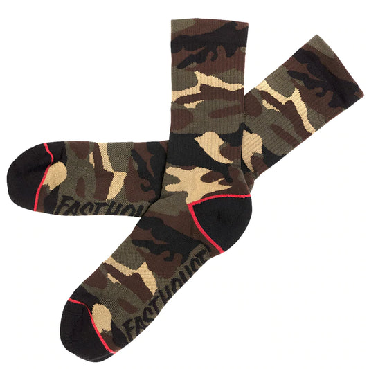 Calcetas Delta, Camo